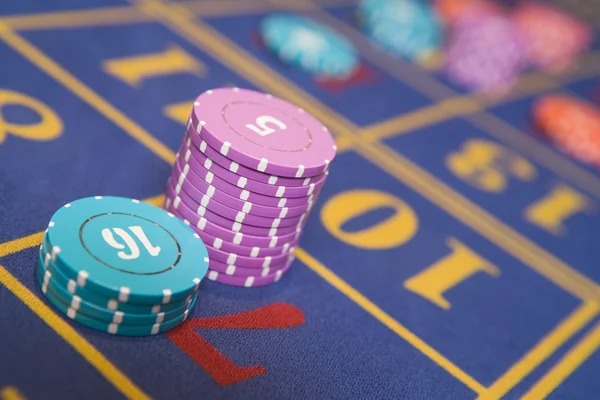 Lightning Roulette betting interface on sarangslot showing multiplier assignments and bet placement options